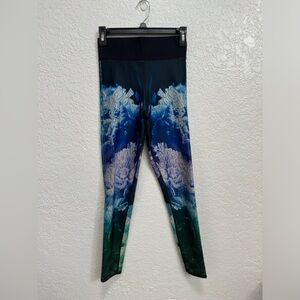 NWT Ultracor Legging- Size S & M- Color: blue and green